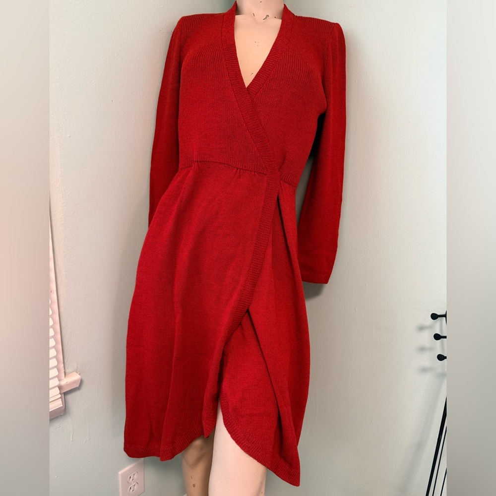 💋Vintage Quiet Luxury 80s St. John Designer Red Santana Knit Midi Sweater Dress